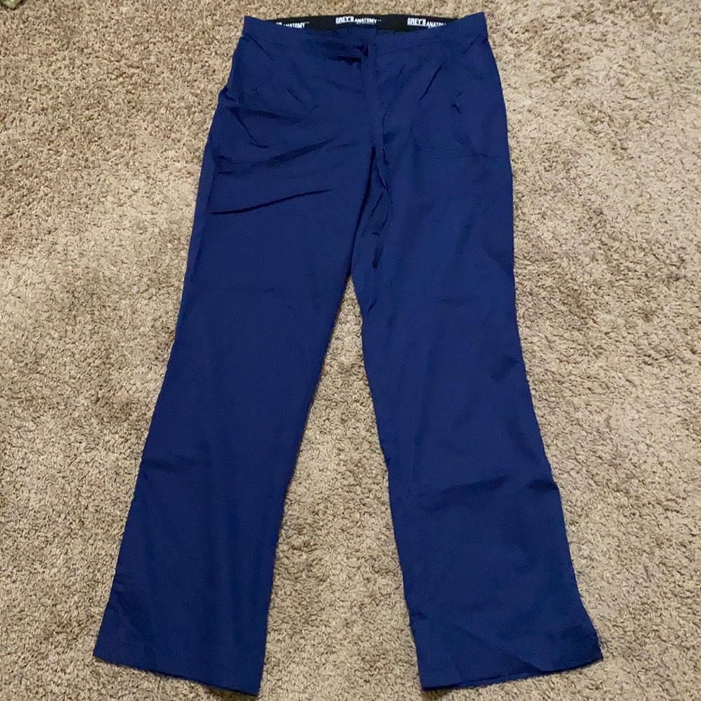 Medium tall navy scrub pants.